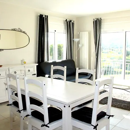 Villa De 5 Chambres Avec Piscine Privee Jardin Clos Et Wifi A