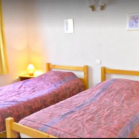 De 5 Chambres Avec Piscine Privee Jardin Clos Et Wifi A Villa *